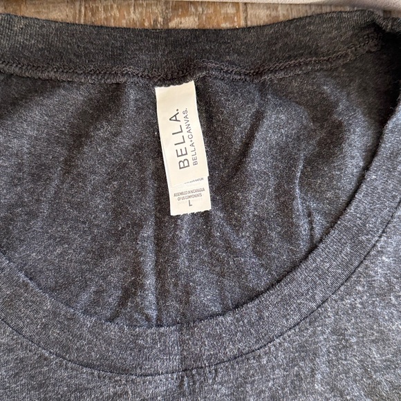Dogs Weekend & Hawkeyes Ladies Bella Canvas tee Size Large.  Heather Grey - Picture 3 of 4
